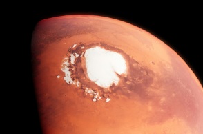 Το διαστημόπλοιο HERA τράβηξε σπάνιες φωτογραφίες του Δείμου, του δορυφόρου του Άρη