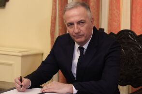 Ορκίστηκε νέος υφυπουργός Ανάπτυξης ο Σταύρος Καλαφάτης