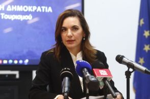 Κεφαλογιάννη στο CNN: Η Σαντορίνη είναι ασφαλής και έτοιμη να υποδεχτεί επισκέπτες