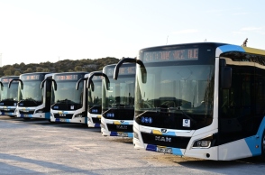 λεωοφορεια παρκαρισμενα