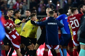 Ολυμπιακός - ΑΕΚ: Αλμέιδα και οχτώ ποδοσφαιριστές κλήθηκαν σε απολογία από τη ΔΕΑΒ