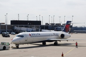 Αεροσκάφος με 282 επιβάτες εκκενώθηκε στο Ορλάντο λόγω πυρκαγιάς στον κινητήρα