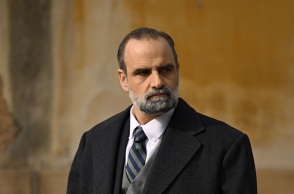 Ο Δημήτρης Παπανικολάου πρωταγωνιστεί στο «Tiny beautiful things» στο Παλλάς