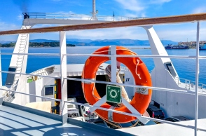 πλοιο, θαλασσα, σωσιβιο, ουρανος