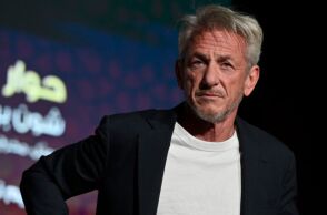 Ο Σον Πεν δήλωσε ότι «ο Ντόναλντ Τραμπ μπορεί να προσπαθήσει να καταστρέψει τον κόσμο» - Οι εκτιμήσεις του ηθοποιού για το πολιτικό κλίμα στις ΗΠΑ