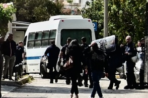 Επίθεση στη Νομική: Ποινική δίωξη για ένα κακούργημα και οκτώ πλημμελήματα σε βάρος των έξι συλληφθέντων