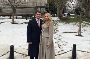 Η Τίφανι Τραμπ με τον σύζυγό της Μάικλ Μπούλος