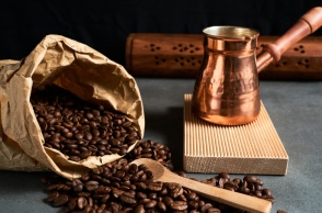 καφες, φλιτζανι, μπρικι, κοκκοι καφε