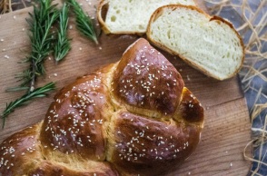 ΕΦΕΤ: Ανακαλείται τσουρέκι με γέμιση πραλίνα φουντουκιού