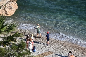 Πολίτες στην παραλία