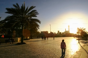 πολη, ηλιος, περαστικοι