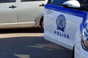 Συνελήφθη ψυχίατρος, περιπολικό