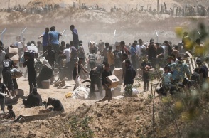 Το σχέδιο των ΗΠΑ για τη Γάζα, σε γνώση του οποίου περιήλθε κατ' αποκλειστικότητα το πρακτορείο Ρόιτερς, προβλέπει κατάπαυση του πυρός 60 ημερών και την απελευθέρωση 28 Ισραηλινών ομήρων