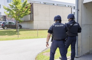 Τριήμερο εθνικό πένθος στην Αυστρία μετά την τραγωδία στο σχολείο - 10 οι νεκροί της αιματηρής επίθεσης 