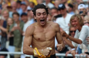 Πετάει ο Ντουπλάντις; Πετάει - Πέρασε τα 6.28μ. και έκανε νέο παγκόσμιο ρεκόρ στο επί κοντώ