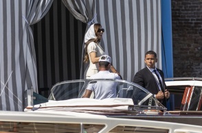 La dolce vita - Η Λόρεν Σάντσεζ αναχωρεί για τους γαμήλιους εορτασμούς στο Σαν Τζόρτζιο Ματζόρε