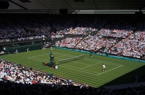 Γουίμπλεντον: Οι άγραφοι κανόνες συμπεριφοράς και ενδυμασίας του πιο βρετανικού τουρνουά