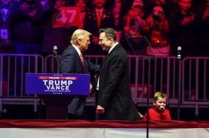 Ντόναλντ Τραμπ και Έλον Μασκ 