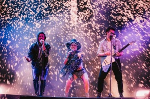 Χαμός για τους Erreway στο Θέατρο Λυκαβηττού - Ένα live...χιλιάδων σχολικών αναμνήσεων