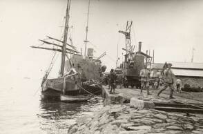 Πλοίο στο λιμάνι | Το λιμάνι | Συλ. Rog. Viollet