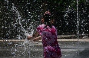 Προ των πυλών ο ισχυρότερος καύσωνας του καλοκαιριού - Ποιες ημέρες θα είναι στο «κόκκινο» με 43άρια