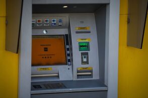 Η Τράπεζα Πειραιώς απαντά για τις χρεώσεις στα ΑΤΜ της Cashflex μετά το θέμα που δημιουργήθηκε - Τι αναφέρεται σε διευκρινιστική ανακοίνωση 