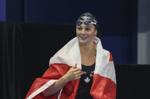 Κολύμβηση: Τρίτο χρυσό για την απίθανη Σάμερ ΜάκΙντος - Πλησιάζει το απόλυτο ρεκόρ του Φελπς