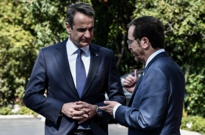 Τηλεφωνική επικοινωνία Μητσοτάκη - Χέρτζογκ: Ανάγκη άμεσης κατάπαυσης πυρός