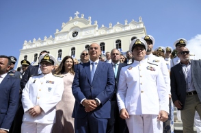 Ο υπουργός Εθνικής Άμυνας Νίκος Δένδιας στην Τήνο