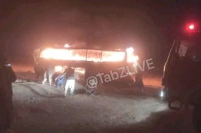 Αφγανιστάν, λεωφορειο στις φλογες