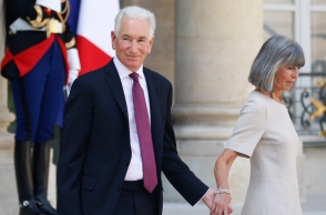 O πρέσβης των ΗΠΑ στη Γαλλία, Τσαρλς Κούσνερ με τη συζυγό του