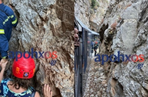 Καλάβρυτα: Καρέ – καρέ ο απεγκλωβισμός των 38 επιβατών του Οδοντωτού