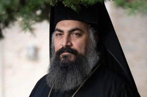 Ο Αρχιμανδρίτης και Εφημέριος της Ενορίας Στερνών Μελχισεδέκ Αμπελικάκης