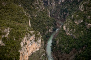 Φαράγγι του Βίκου: Νεκρή η Ολλανδή τουρίστρια – Έπεσε από ύψος 300 μέτρων