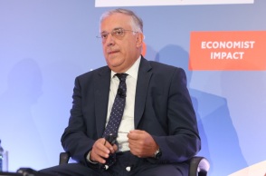 Θεοδωρικάκος στο συνέδριο Economist:  Η Ελλάδα κινείται στην κατεύθυνση αλλαγής παραγωγικού μοντέλου