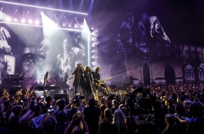 VMAs 2025: Στίβεν Τάιλερ, Yungblud και Τζο Πέρι τίμησαν τον Όζι Όσμπορν με τρεις εμβληματικές ερμηνείες