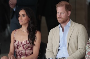 Ο πρίγκιπας Χάρι νοσταλγεί το παλάτι; - Θέλει να επιστρέψει στο Ηνωμένο Βασίλειο με την οικογένειά του