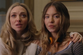 Σίντνεϊ Σουίνι και η Αμάντα Σέιφριντ