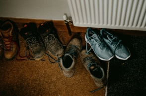 βρωμικα παπούτσια 