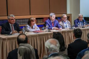 ΠΑΡΟΥΣΙΑΣΗ ΤΟΥ ΒΙΒΛΙΟΥ ΤΟΥ ΤΑΣΟΥ ΓΙΑΝΝΙΤΣΗ "ΕΛΛΑΔΑ, 1953 - 2024. ΧΡΟΝΟΣ ΚΑΙ ΠΟΛΙΤΙΚΗ ΟΙΚΟΝΟΜΙΑ" (ΓΙΩΡΓΟΣ ΚΟΝΤΑΡΙΝΗΣ/EUROKINISSI)