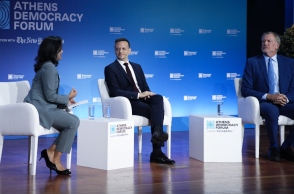 Χάρης Δούκας και Μπιλ ντε Μπλάζιο στο Athens Democracy Forum