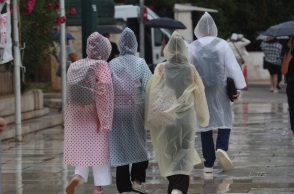 Καιρός: Άνοιξαν οι ουρανοί στην Αττική – Χάρτης με την κίνηση τώρα