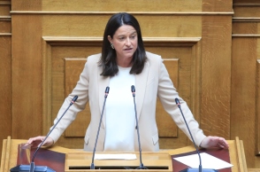 Η υπουργός Εργασίας και Κοινωνικής Ασφάλισης, Νίκη Κεραμέως