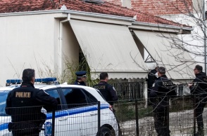 Τρίκαλα: Τι υποστηρίζει ο 18χρονος που έπνιξε τη μητέρα του