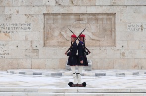 Με 159 «ναι» υπερψηφίστηκε η τροπολογία για το μνημείο του Αγνώστου Στρατιώτη