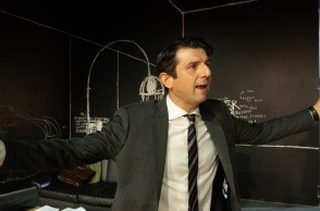 Ο Μιχάλης Οικονόμου πρωταγωνιστεί στον Εχθρό του Λαού του Οστενμάιερ στο Κνωσός