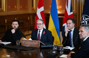 Ο πρόεδρος της Ουκρανίας Βολοντίμιρ Ζελένσκι, ο Βρετανός πρωθυπουργός Κιρ Στάρμερ, ο Γενικός Γραμματέας του ΝΑΤΟ Μαρκ Ρούτε και ο Ολλανδός πρωθυπουργός Ντικ Σοφ κατά τη διάρκεια συνάντησης της «Συμμαχίας των Προθύμων» στο Λονδίνο