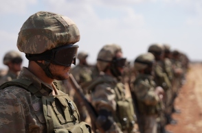 στρατιωτες στην ερημο