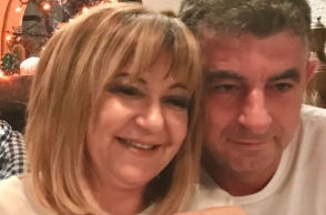 Ο Γιώργος Καραϊβάζ με την Στάθα Καραϊβάζ Αλεξανδροπούλου 