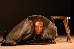 «Ο ομφαλός της γης» στην Εναλλακτική Σκηνή της ΕΛΣ